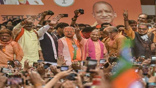 यूपी में सपा ने 305 सीटों पर भाजपा को दी टक्कर, BJP की जीत का औसत अंतर नहीं हुआ कम