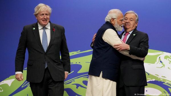 रूस पर पश्चिम के दबाव और अपने हितों के बीच झूल रहा है भारत