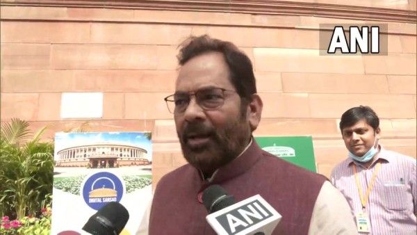 'मम्मी जी के घर से मनमोहन जी के घर तक पदयात्रा करें, कांग्रेस को समझ आएगा कि महंगाई क्यों बढ़ी'