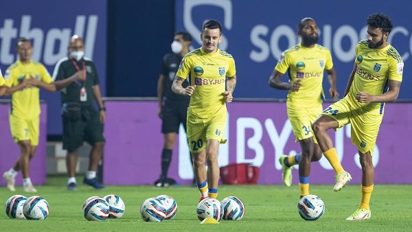 ISL 2022 : सेमीफाइनल में जगह बनाने के लिए होगी गोवा और केरला में टक्कर