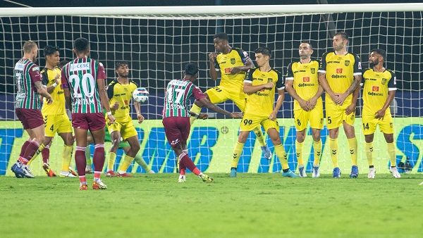 ISL 2022 : हैदराबाद पहली बार पहुंचा फाइनल में, गोलकीपर लक्ष्मीकांत बने जीत के हीरो