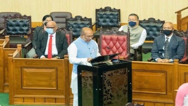 मणिपुर: एन बीरेन सिंह ने ली हिंगांग विधायक के रूप में शपथ, सीएम चेहरे का फैसला होना बाकी