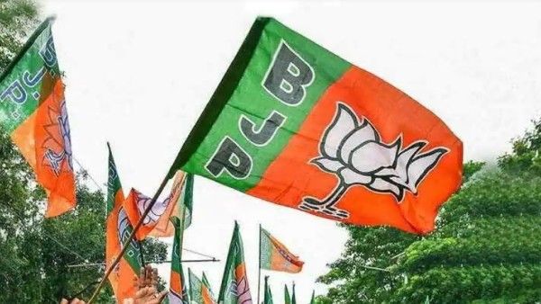 मणिपुर को मिल सकता है नया मुख्यमंत्री, BJP का केंद्रीय नेतृत्व RSS समर्थित तीसरे विकल्प पर कर रहा विचार