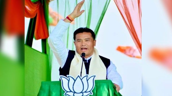 Manipur: अपनी सीट पर बगैर प्रचार किए जीता चुनाव, जानिए कौन हैं बिस्वजीत सिंह जो बन सकते हैं अगले सीएम?