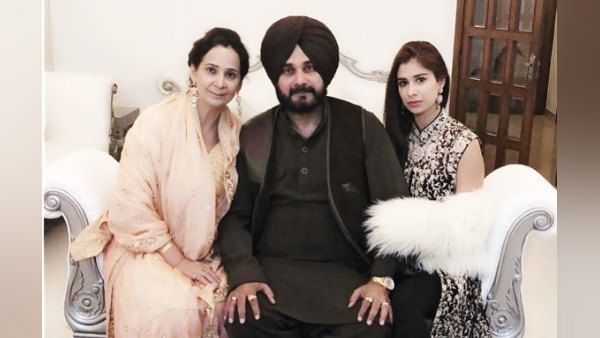 कितनी प्रॉपर्टी के मालिक हैं नवजोत सिंह सिद्धू, जो नहीं बचा पाए कांग्रेस का 'मजबूत किला'