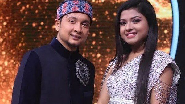 Indian Idol: रोमांटिक एल्बम के चक्कर में पवनदीप-अरुणिता ने म्यूजिक कंपनी से लिया 'पंगा', अब लगे ये आरोप