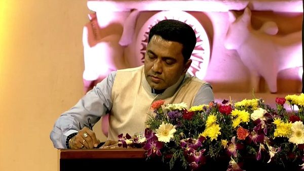 प्रमोद सावंत ने ली गोवा के मुख्यमंत्री की शपथ, इन 8 विधायकों को मिली मंत्रिमंडल में जगह