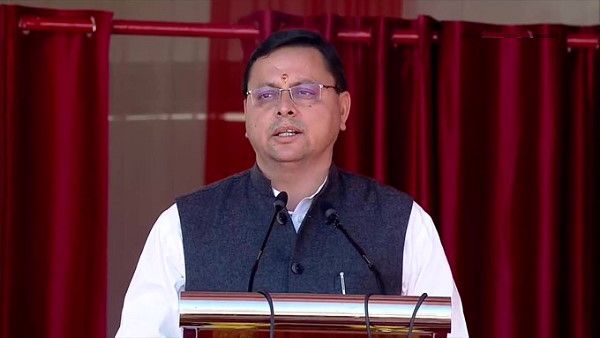 विभागों के बंटवारे के बाद अब नौकरशाही का नंबर, पहले ही सख्त संकेत दे चुके हैं सीएम धामी