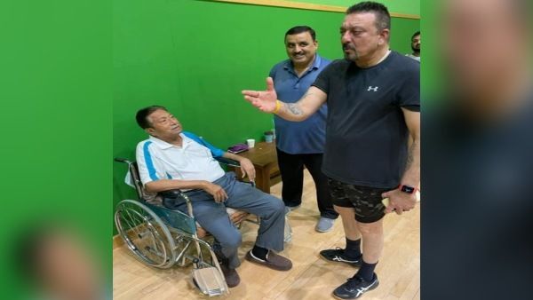 पाकिस्तान के पूर्व राष्ट्रपति परवेज मुशर्रफ के साथ संजय दत्त की तस्वीर वायरल, 7वें आसमान पर यूजर्स का गुस्सा