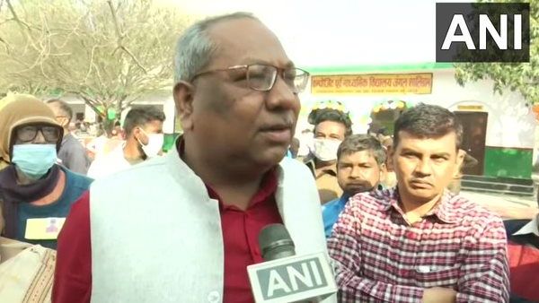 'जब BJP चायवाले के बेटे को PM बना सकती है...,' कैबिनेट मंत्री बनने के सवाल पर जानिए क्या बोले संजय निषाद?