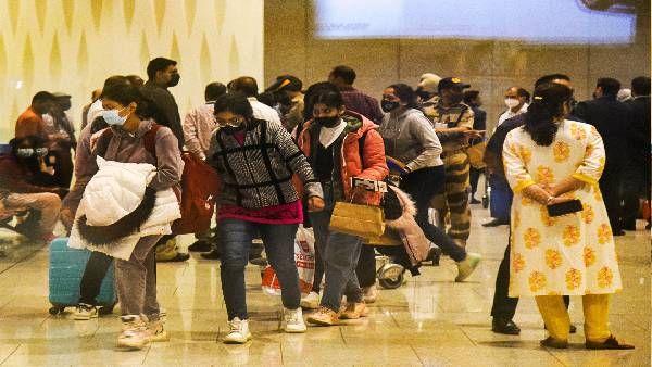 ऑपरेशन गंगा: सेना के विमानों ने पाकिस्तान एयर स्पेस से बनाई दूरी, छात्रों को लगेगी वैक्सीन