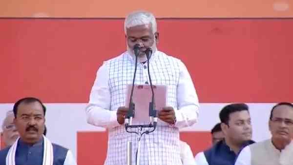 UP में पुराने चेहरे पर दांव लगा सकती है BJP, जानिए कौन हो सकता है स्वतंत्रदेव का विकल्प ?