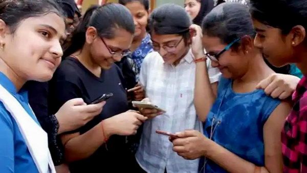 पढ़ाई से दूर रहे छात्रों को अब बिना दस्तावेजों के एडमिशन दिया जाएगा, सरकार का खास योजना