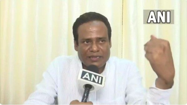 बदरुद्दीन अजमल के खिलाफ बढ़ रहा असंतोष, सरकार बनी तो वह सीएम नहीं होंगे- AIUDF विधायक करीमुद्दीन