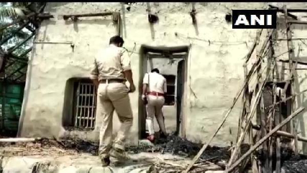 West Bengal: दक्षिण 24 परगना में बम फटने से लगी भीषण आग, मकान मालिक गिरफ्तार