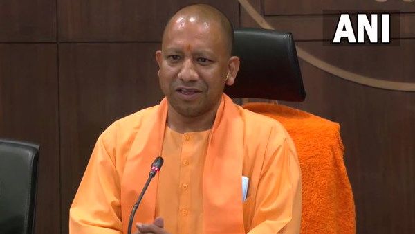 यूपी में 3 महीने के लिए बढ़ाई गई फ्री राशन योजना, योगी कैबिनेट का पहला बड़ा फैसला