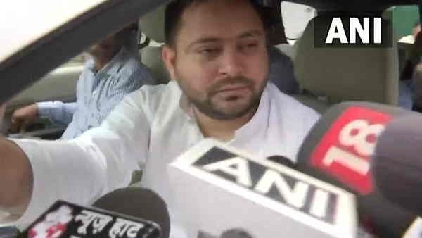 चिराग से बंगला खाली कराने पर तेजस्वी ने भाजपा को घेरा, कहा- BJP ने हनुमान के घर में आग लगा दी