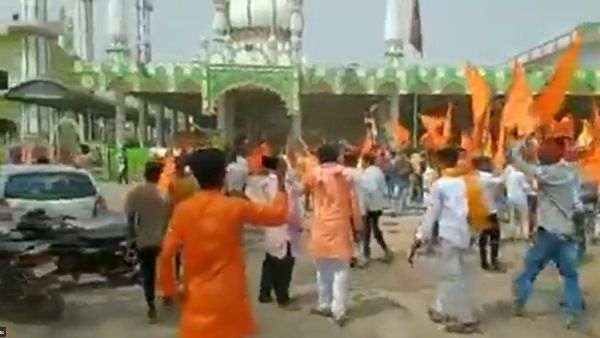 Fact Check: छत्तीसगढ़ में हिंदू भीड़ ने दरगाह को बनाया निशाना? जानें वायरल वीडियो का सच