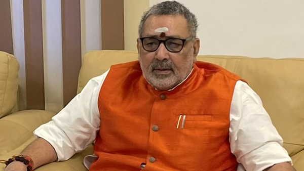 केंद्रीय मंत्री गिरिराज सिंह ने कहा- 'देश को खतरा मुसलमानों से नहीं, शरजील-मुर्तजा जैसे कट्टरपंथ से है'