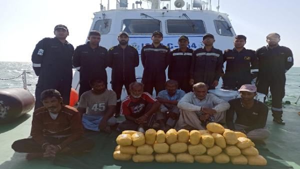 ATS ने दबोचे 9 पाकिस्तानी, 280 करोड़ की हेरोइन के साथ समुद्र के रास्ते भारत में कर रहे थे एंट्री