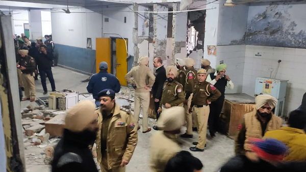 'लुधियाना की अदालत में बम धमाका करने वालों के बारे में जानकारी दें, 5 लाख इनाम मिलेगा': NIA