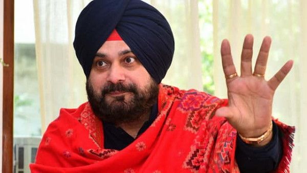 केजरीवाल का ऑडियो चलाकर बोले सिद्धू- आप का पंजाब में मुफ्त बिजली देना भेदभाव की कोशिश