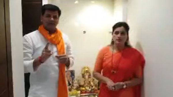 राणा दंपति पर सामना का पलटवार, हनुमान चालीसा पढ़नी है तो पीएम मोदी-अमित शाह के घर के बाहर पढ़िए