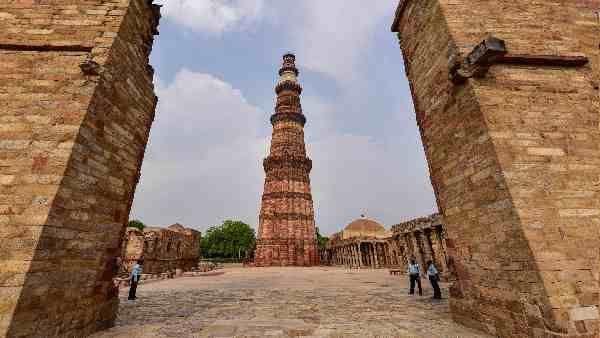 'तोमर राजा' ने कोर्ट में कुतुब मीनार पर ठोका दावा, ASI ने कहा- 150 साल से सो रहे थे और...