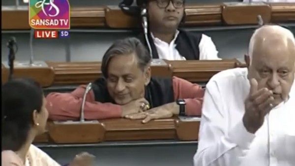 Viral Meme: सदन में झुककर महिला सांसद से क्या बात कर रहे थे शशि थरूर? अब खुद बताई पूरी कहानी