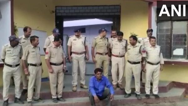 नीमच: मुस्लिम समझकर बुजुर्ग की हत्या करने वाला आरोपी अरेस्ट, घर पहुंचा बुलडोजर