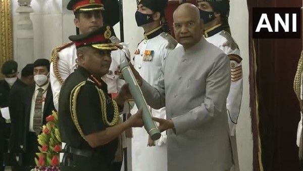 आर्मी चीफ जनरल मनोज पांडे को परम विशिष्ट सेवा पदक