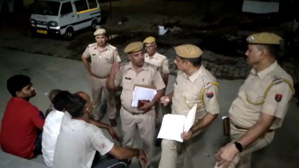 शादी में बेटे को पीटा तो पिता ने युवक को गोली मारी, दूसरे पक्ष ने पिता को पीट-पीटकर मार डाला