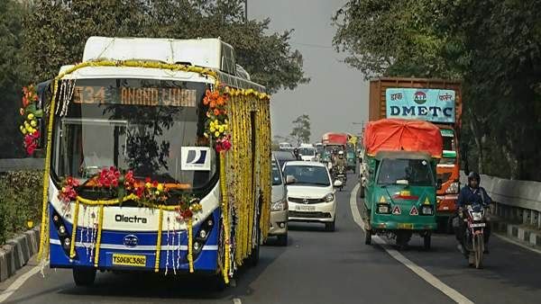दिल्ली सरकार का तोहफा, 24 मई से तीन दिन इलेक्ट्रिक बसों से करें फ्री सफर