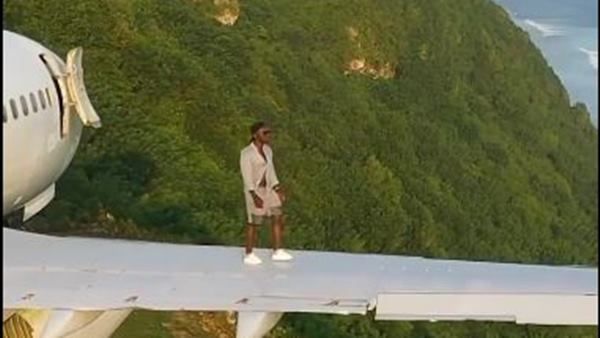 फोटोग्राफर ने ऐसी जगह फोटो खिंचवाई, जिसे देख लोगों की निकल गई चीख !