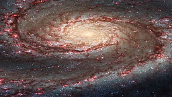 'तस्वीर से नजरे हटा के दूर जा सको तो जानें' Whirlpool Galaxy की अद्भुत तस्वीरों पर NASA दावा