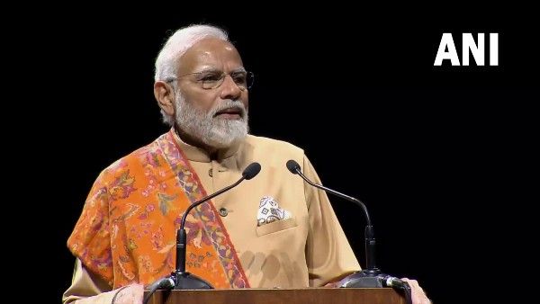 'पहले देश एक लेकिन संविधान 2 थे', PM मोदी ने बर्लिन से साधा कांग्रेस पर निशाना