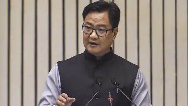 यूके की संसद में मोदी सरकार पर उठे सवाल, किरण रिजिजू बोले- टुकड़े-टुकड़े गैंग है जिम्मेदार