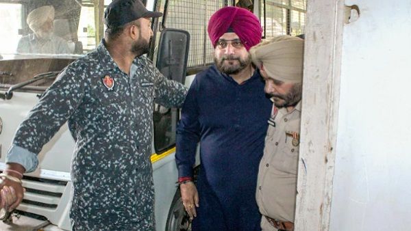 90 रुपये की दिहाड़ी पर अब नवजोत सिंह सिद्धू पटियाला जेल में करेंगे ये काम, शुरू के 3 महीने नहीं मिलेगी सैलरी