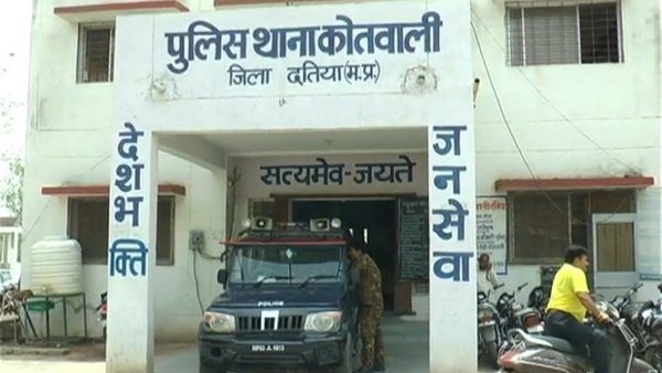 फर्जी जाति प्रमाण पत्र की दम पर कर रहे थे पुलिस की नौकरी, हुई कार्रवाई