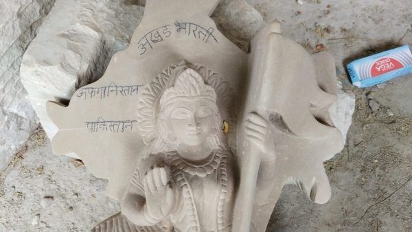 राष्ट्र प्रेम की भावना जागृत करने के लिए ग्वालियर में तैयार की जा रही हैं भारत माता की 100 प्रतिमाएं