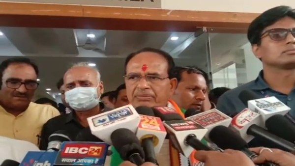 जातिगत हिंसा से मिले घाव पर मरहम लगाने ग्वालियर पहुंचे सीएम और सिंधिया