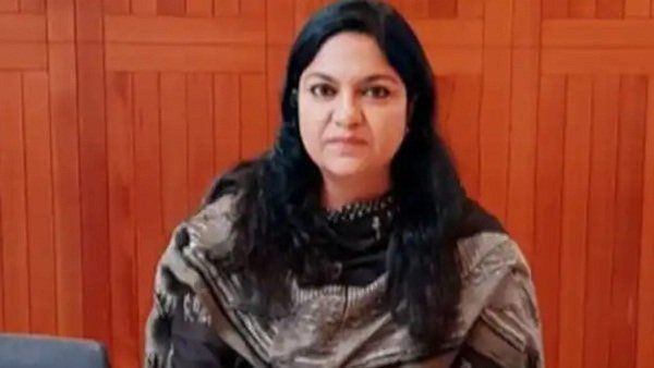 जेल में IAS को ब्रेकफास्ट में मिला चूड़ा-गुड़, फिर क्या हुआ ?