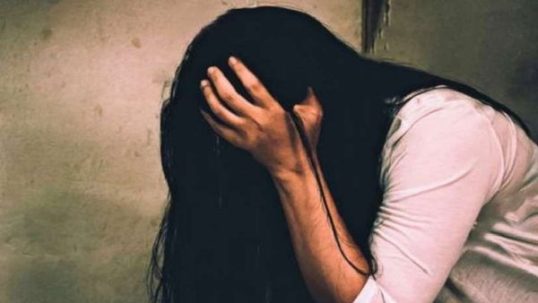 शर्मनाक: 8वीं क्लास की बेटी ने दिया बच्चे को जन्म, महीनों से पिता कर रहा था दुष्कर्म, ऐसे खुली पोल