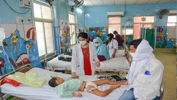 Tomato flu: बच्चों को ज्यादा चपेट में लेती है यह बीमारी, इसके लक्षण और कारण जानिए