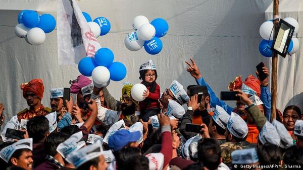 चुनाव प्रचार में बच्चों के कथित इस्तेमाल पर मुसीबत में 