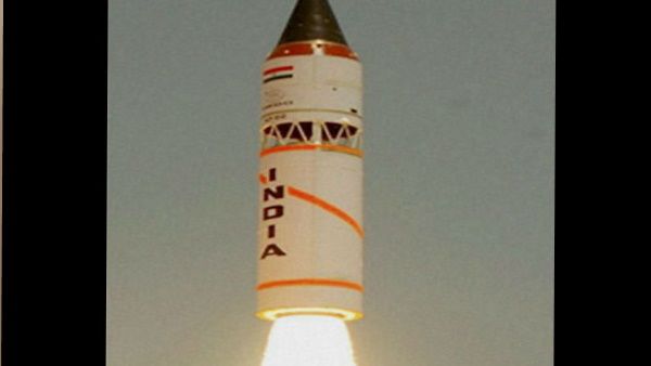 भारत ने इंटरमीडिएट रेंज बैलेस्टिक मिसाइल अग्नि-4 का किया सफल परीक्षण,जानें खासियत