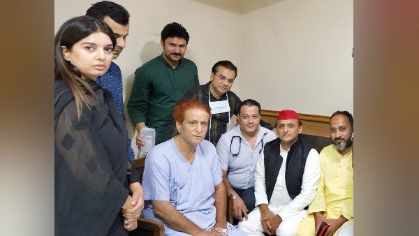 दिल्ली में आजम-अखिलेश की मुलाकात के क्या हैं मायने, क्या दूर हो गई आजम की नाराजगी