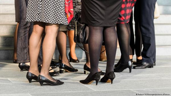 कंपनी के बोर्ड में महिलाओं के लिए 40 फीसदी कोटा तय