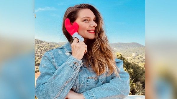 गजब की बॉस! अपने कर्मचारियों को मास्टरबेट के लिए दे रही ब्रेक, बोनस में मिल रहे फ्री सेक्स टॉयज