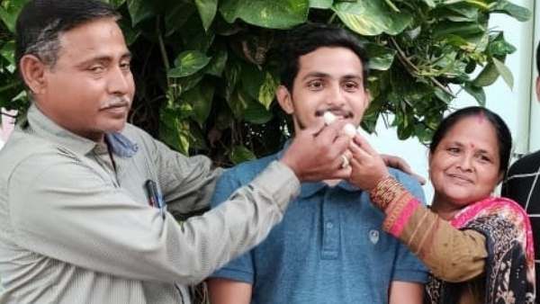 Himanshu Pandey: पिता हल्द्वानी में चलाते हैं गाड़ी, बेटे ने तीसरे अटेम्ट में टॉप किया UPSC सीडीएस एग्जाम